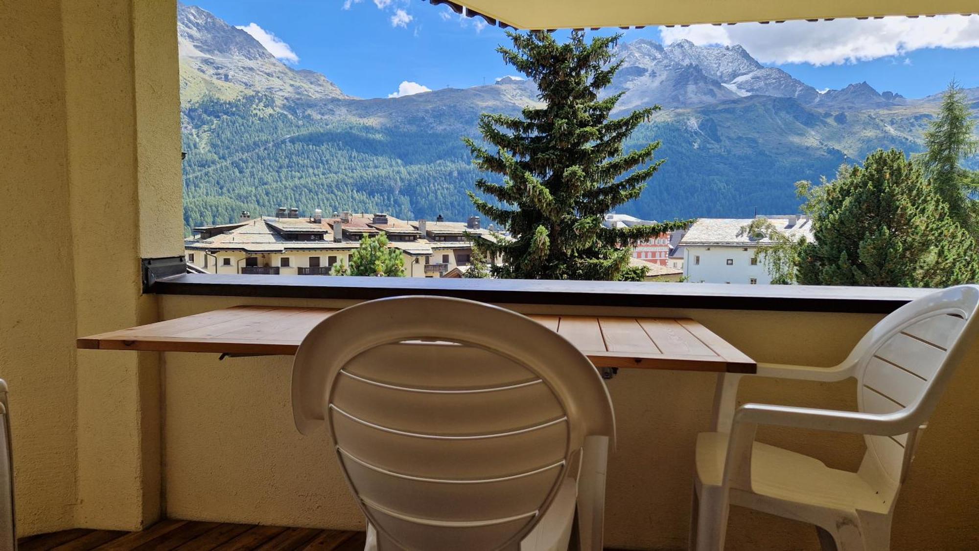 Chesa Bellaval, Haus La Vuolp 2 1 2-zimmerwohnung * Silvaplana